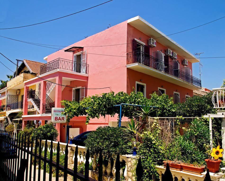 Pansion Roulis Hotel Moraitika Exterior foto
